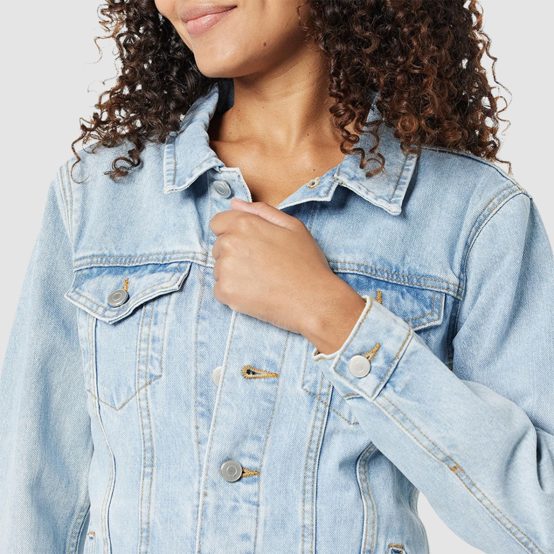 Helena - Klassische hellblaue Denim-Jacke